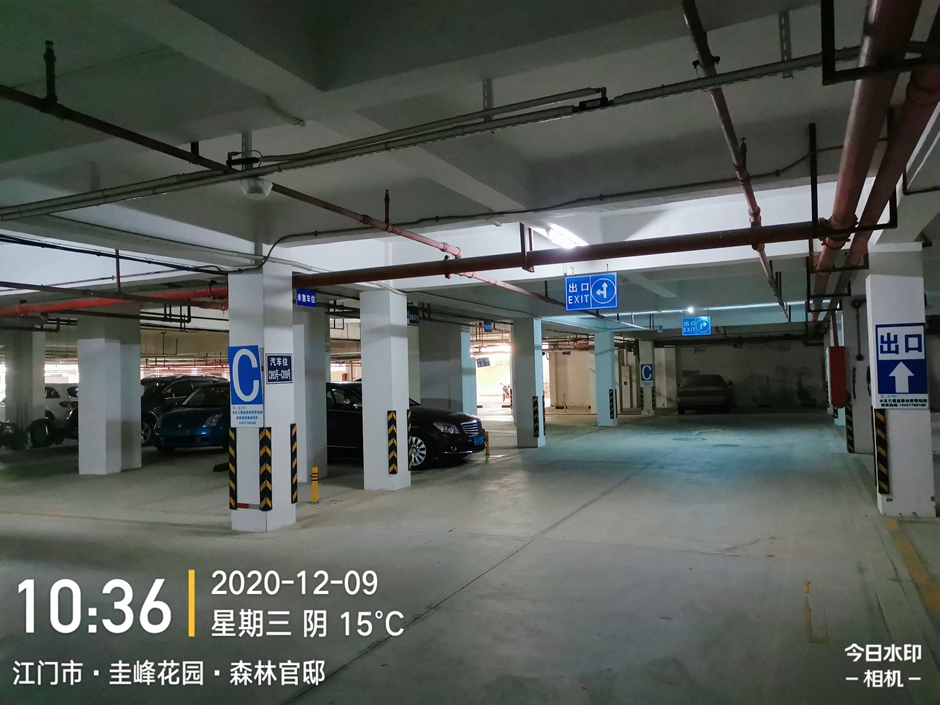 金刚砂耐磨地坪施工要求 金刚砂耐磨地坪施工要求